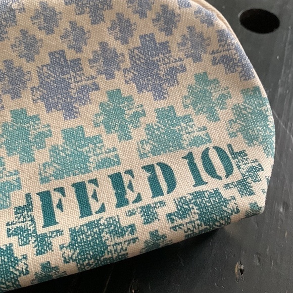 NWOT FEED 10 for Clarins Cosmetic Pouch - Picture 10 of 12